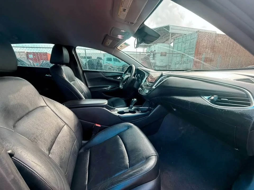 2017 Chevrolet Malibu - Image 10 of 18
