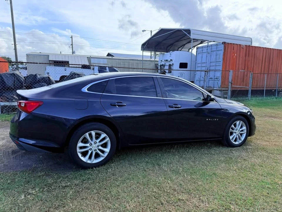 2017 Chevrolet Malibu - Image 17 of 18