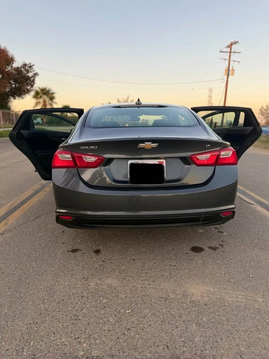 2017 Chevrolet Malibu - Image 5 of 12