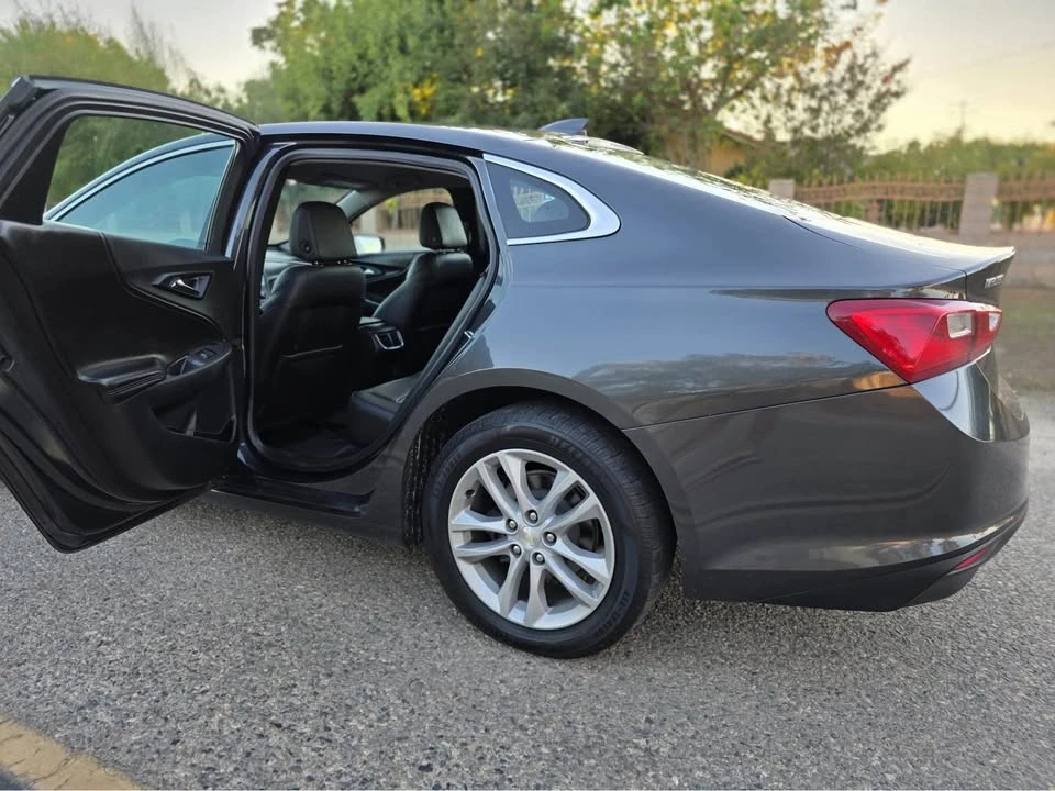 2017 Chevrolet Malibu - Image 8 of 12
