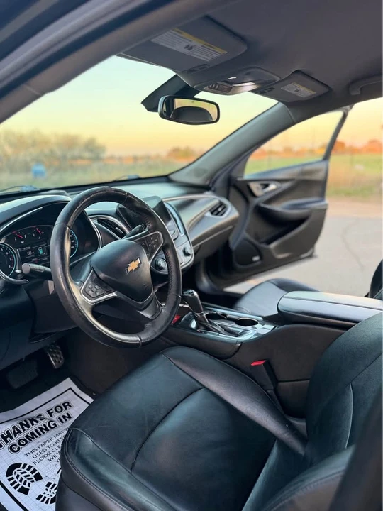 2017 Chevrolet Malibu - Image 10 of 13