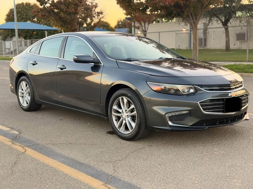 2017 Chevrolet Malibu - Image 3 of 18
