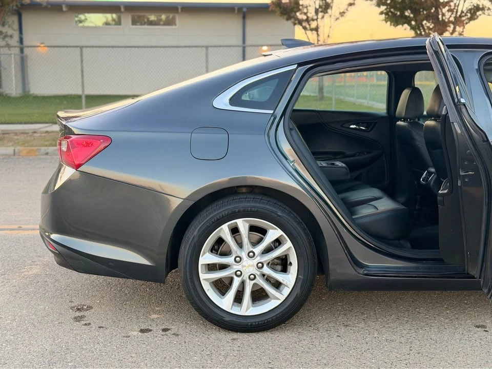 2017 Chevrolet Malibu - Image 16 of 18