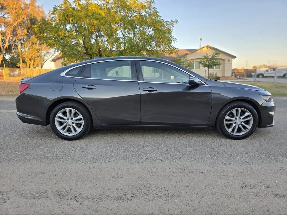 2017 Chevrolet Malibu - Image 5 of 12