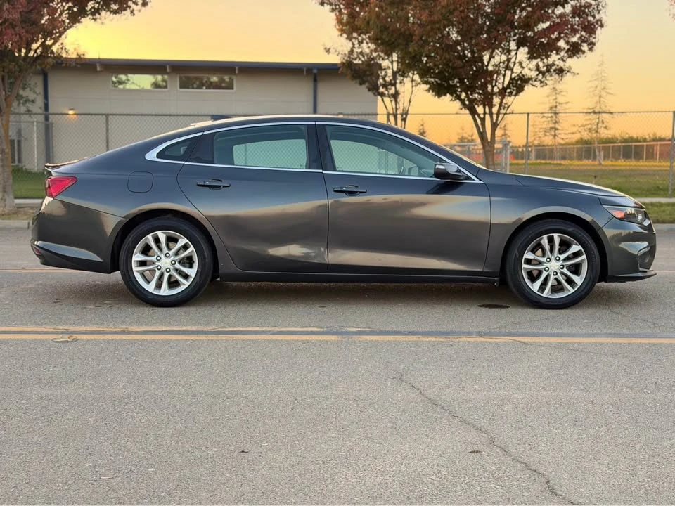 2017 Chevrolet Malibu - Image 4 of 18