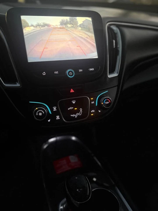 2017 Chevrolet Malibu - Image 6 of 6
