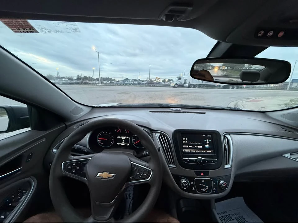 2017 Chevrolet Malibu - Image 15 of 15