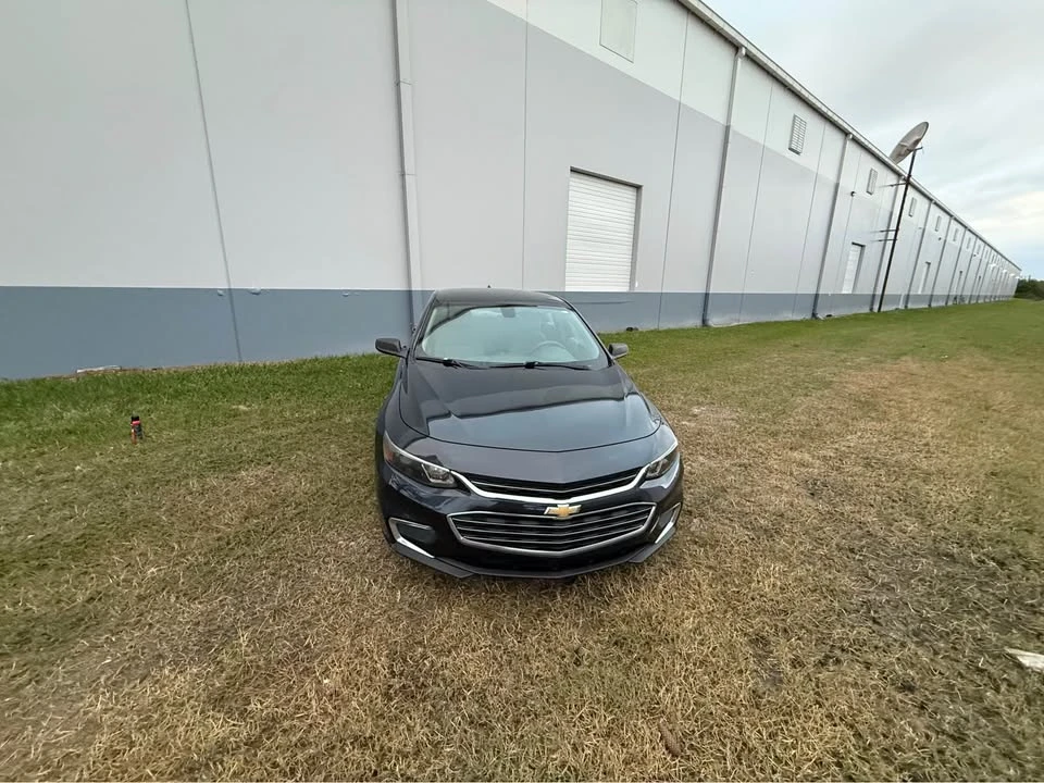 2017 Chevrolet Malibu - Image 2 of 15