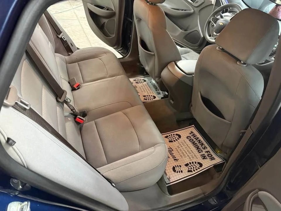 2017 Chevrolet Malibu - Image 11 of 18