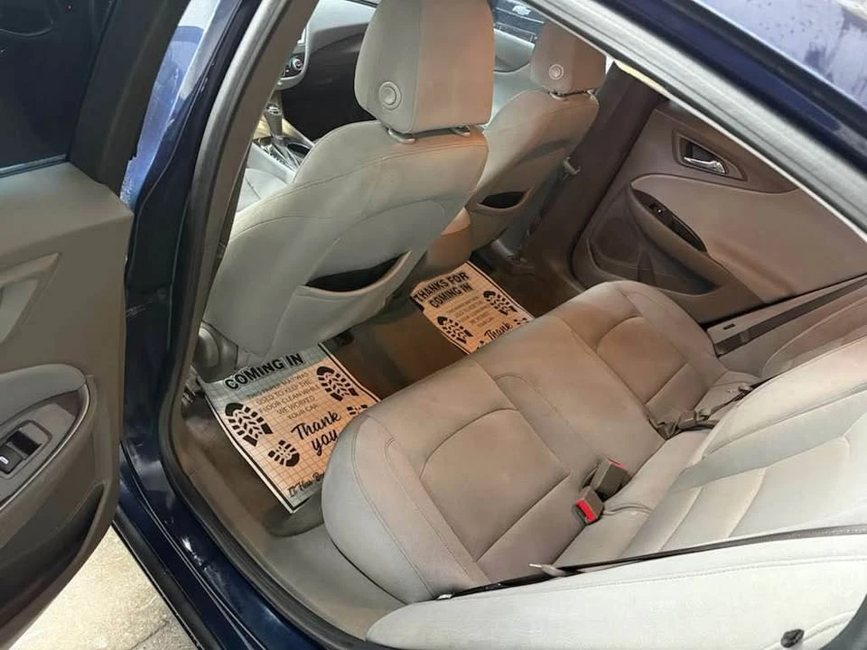 2017 Chevrolet Malibu - Image 12 of 18