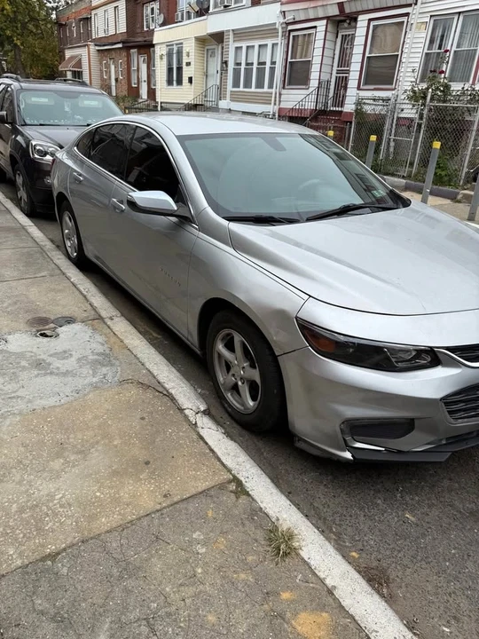 2017 Chevrolet Malibu - Image 3 of 8