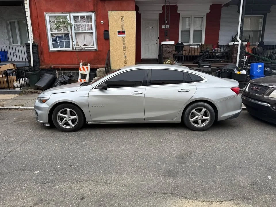 2017 Chevrolet Malibu - Image 6 of 8