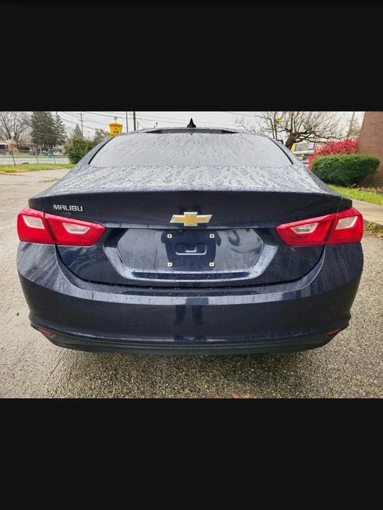 2017 Chevrolet Malibu - Image 16 of 17