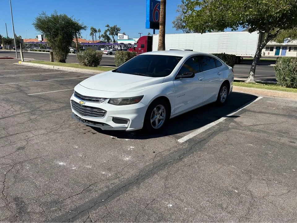 2017 Chevrolet Malibu - Image 2 of 12