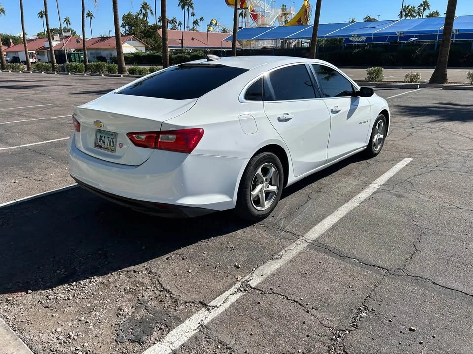 2017 Chevrolet Malibu - Image 5 of 12
