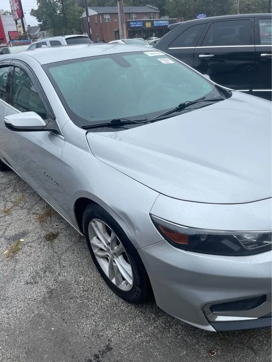 2017 Chevrolet Malibu - Image 9 of 16