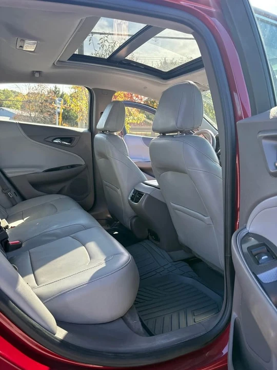 2017 Chevrolet Malibu - Image 7 of 12