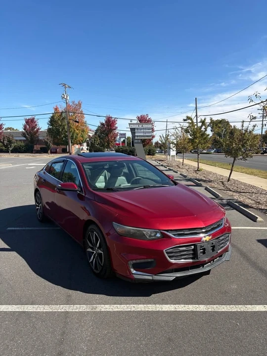 2017 Chevrolet Malibu - Image 2 of 12