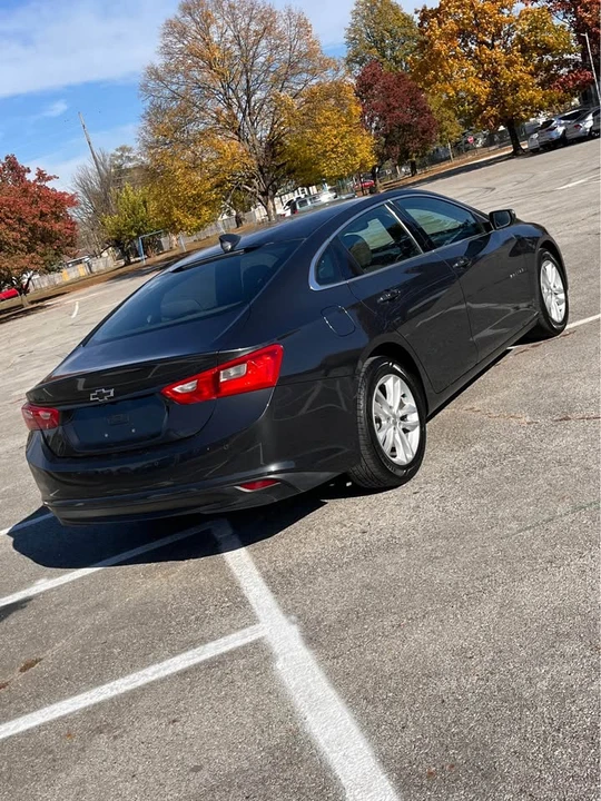 2017 Chevrolet Malibu - Image 3 of 11