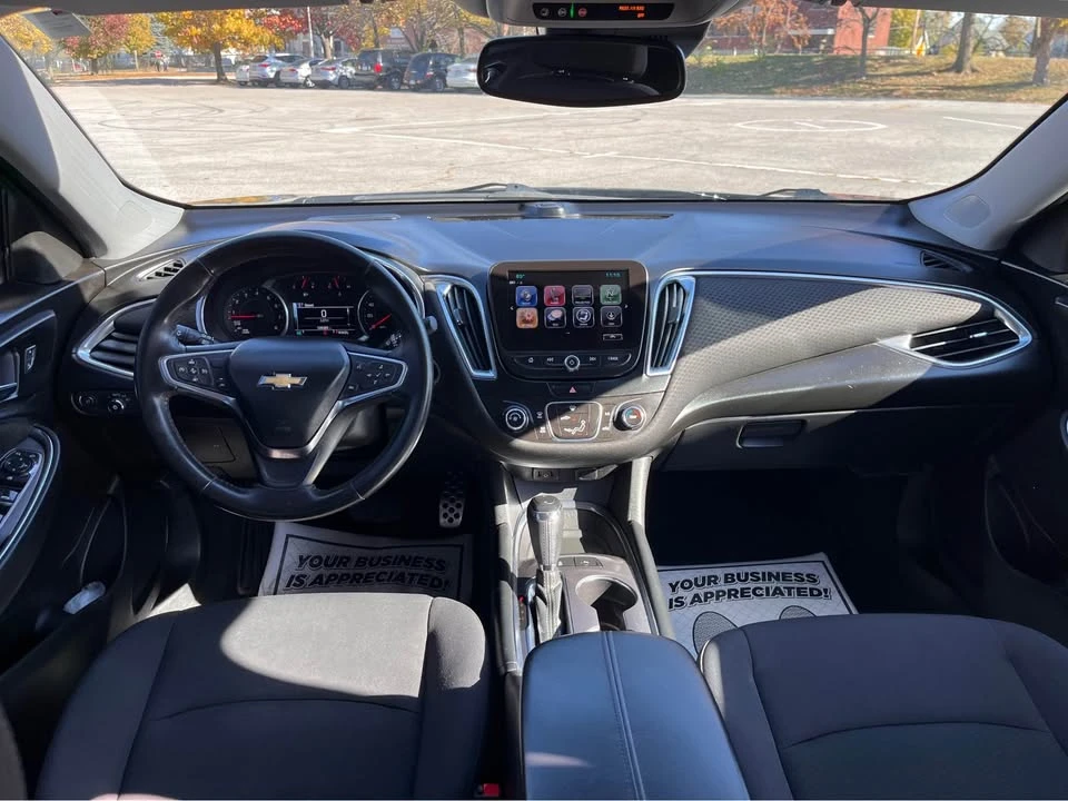 2017 Chevrolet Malibu - Image 9 of 11