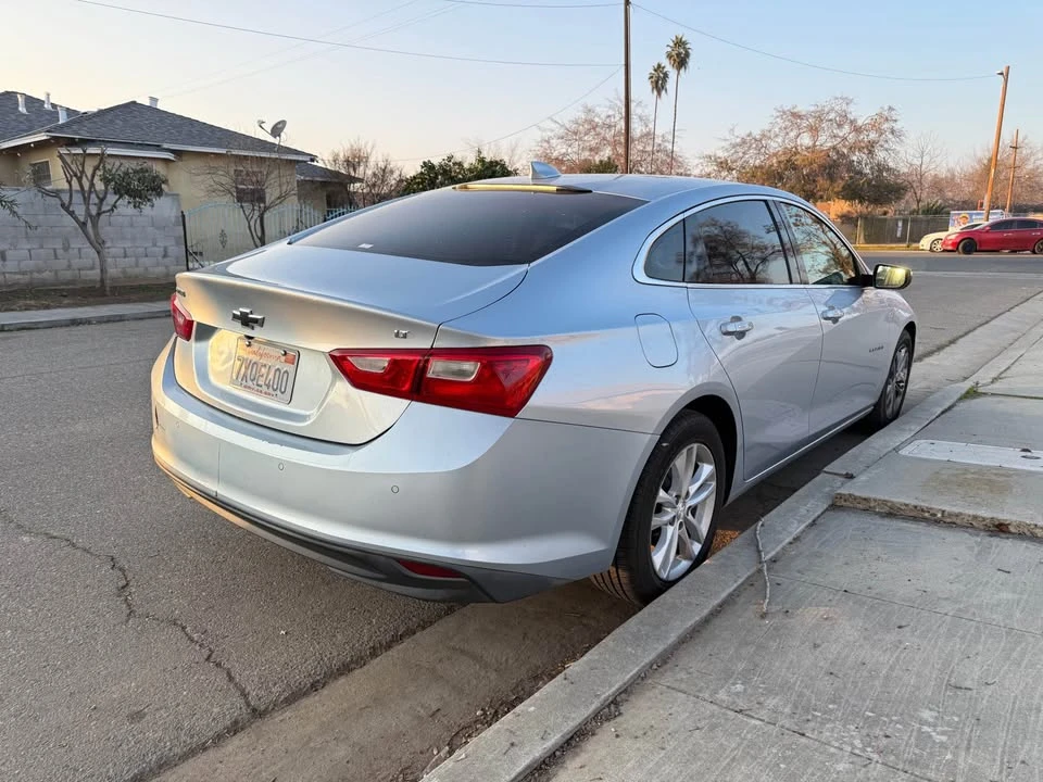 2017 Chevrolet Malibu - Image 3 of 8