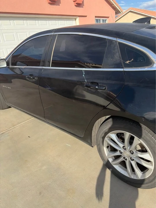 2017 Chevrolet Malibu - Image 2 of 4