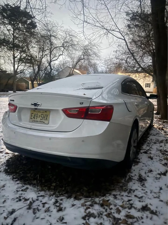 2017 Chevrolet Malibu - Image 3 of 3