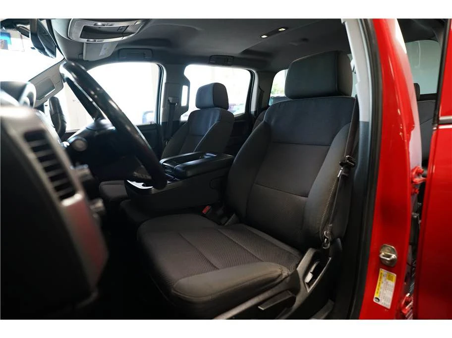 2017 Chevrolet Silverado 2nd Gen - Image 6 of 9