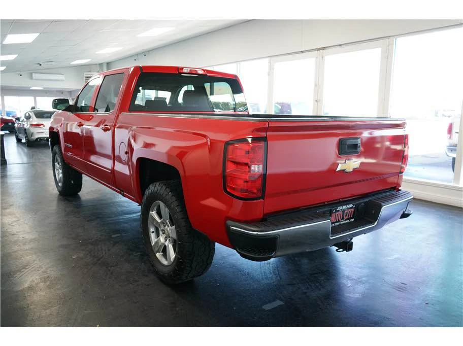 2017 Chevrolet Silverado 2nd Gen - Image 2 of 9