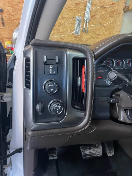 2017 Chevrolet Silverado 2nd Gen - Image 9 of 14
