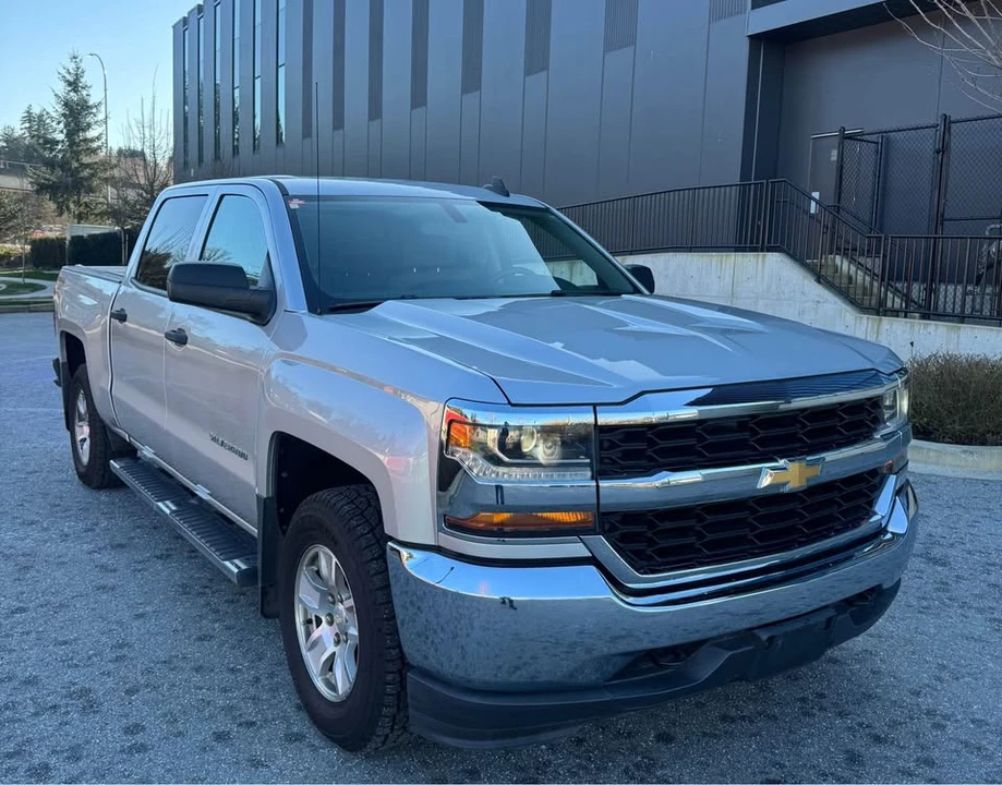 2017 Chevrolet Silverado 3rd Gen - Image 2 of 16