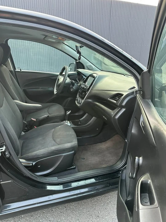 2017 Chevrolet Spark - Image 9 of 15
