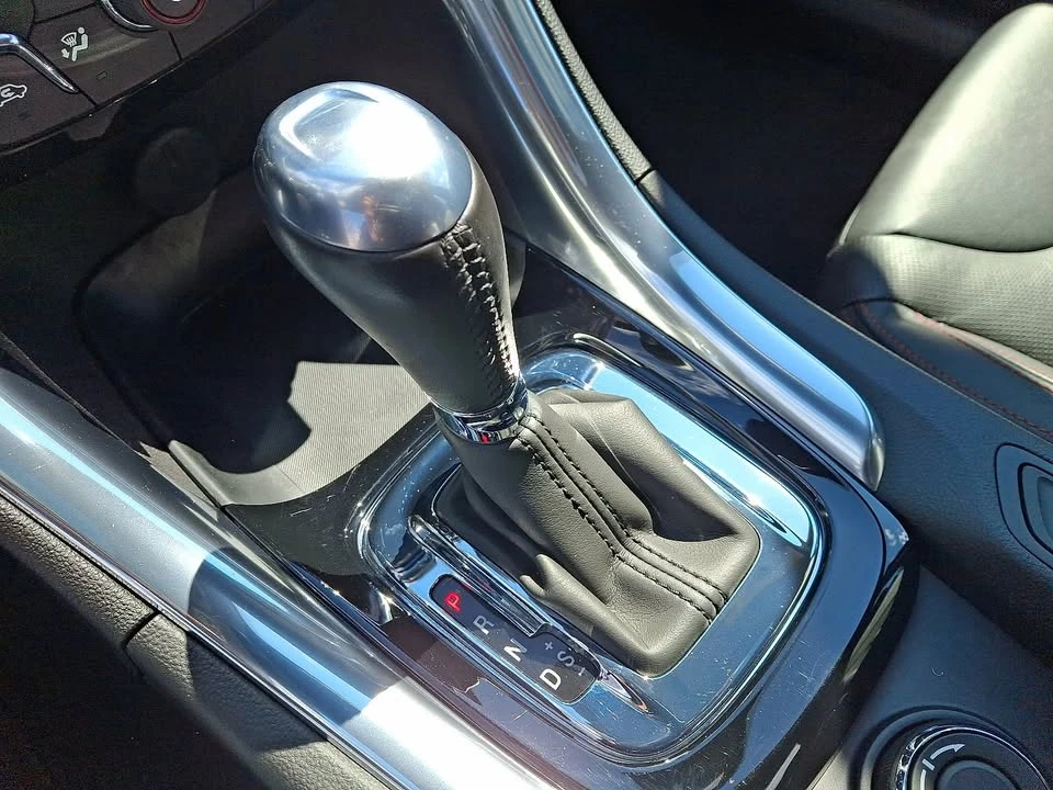 2017 Chevrolet SS - Image 14 of 19