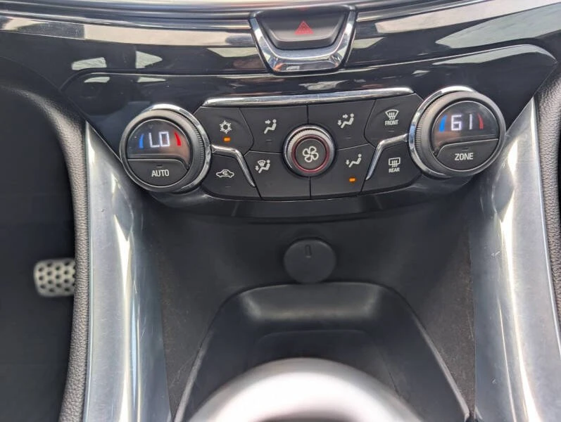2017 Chevrolet SS - Image 10 of 20