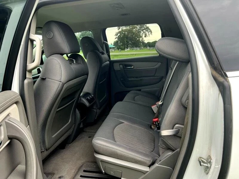 2017 Chevrolet Traverse - Image 14 of 20