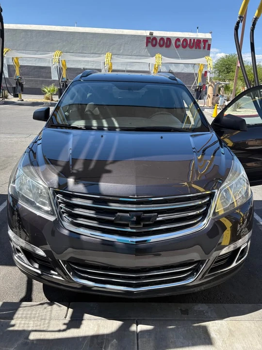 2017 Chevrolet Traverse - Image 2 of 8