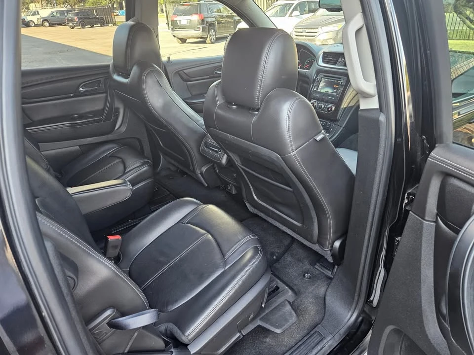 2017 Chevrolet Traverse - Image 11 of 19