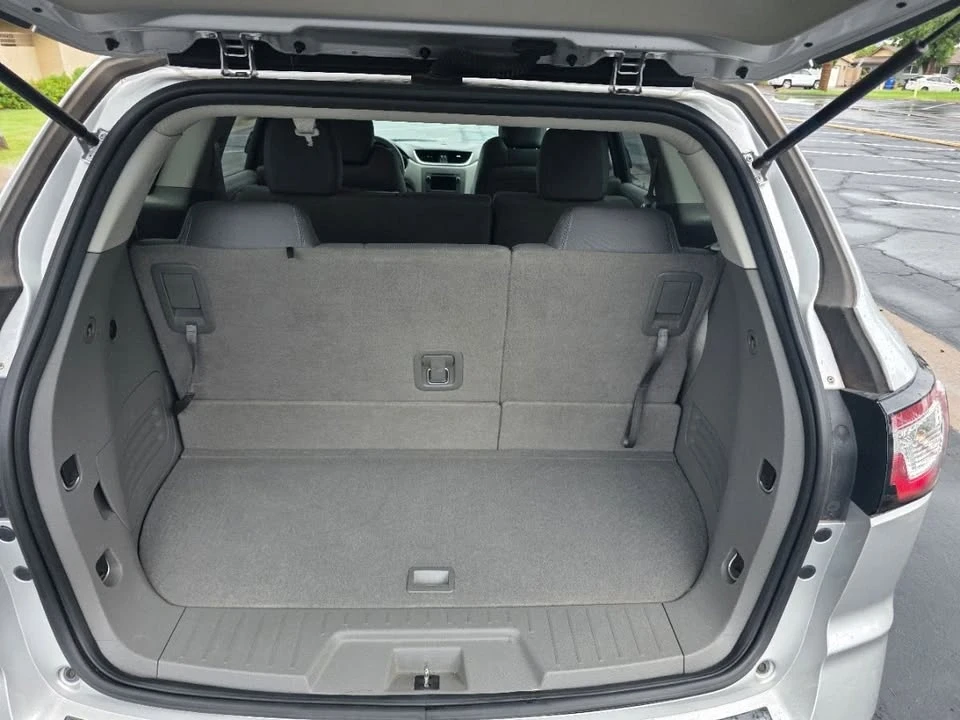 2017 Chevrolet Traverse - Image 14 of 20