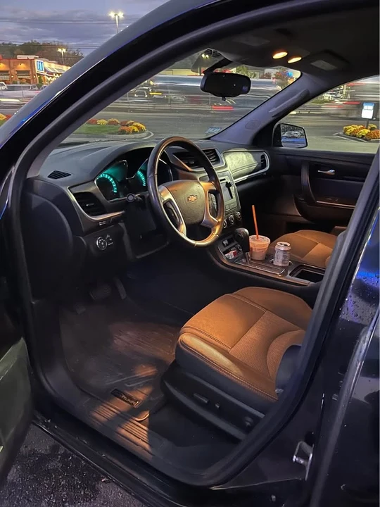 2017 Chevrolet Traverse - Image 3 of 7
