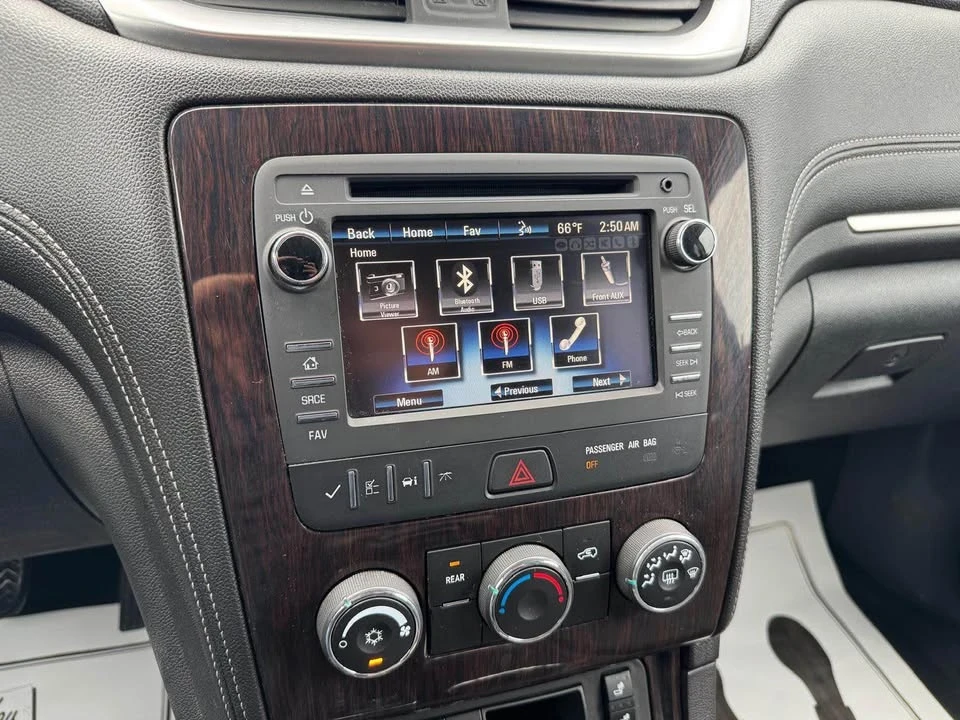 2017 Chevrolet Traverse - Image 8 of 20