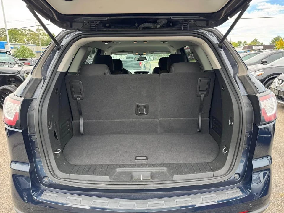 2017 Chevrolet Traverse - Image 10 of 20