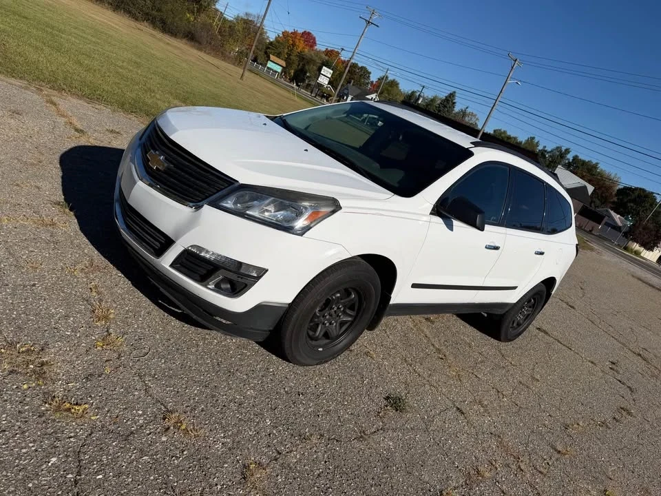 2017 Chevrolet Traverse - Image 5 of 15