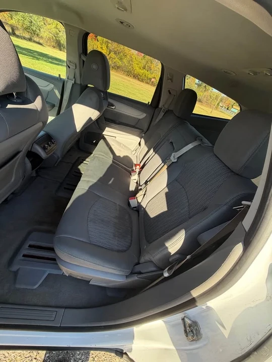 2017 Chevrolet Traverse - Image 14 of 15
