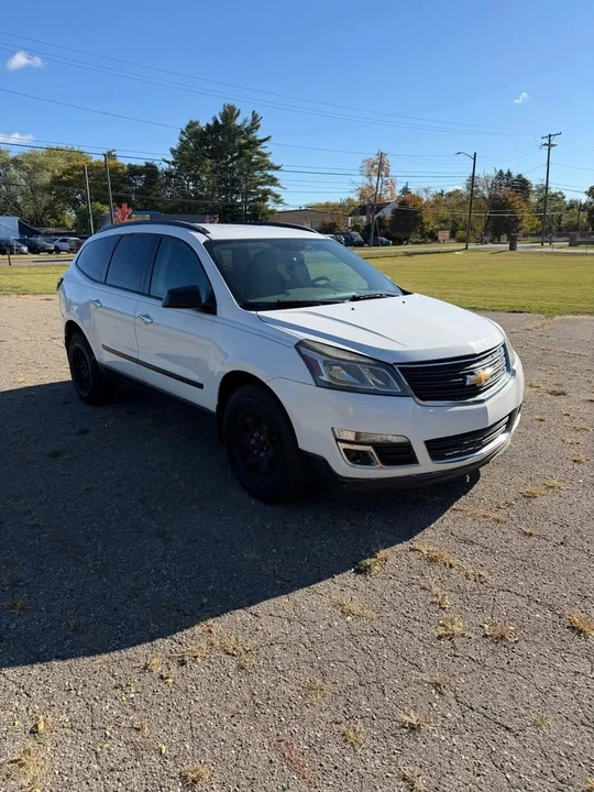 2017 Chevrolet Traverse - Image 3 of 15