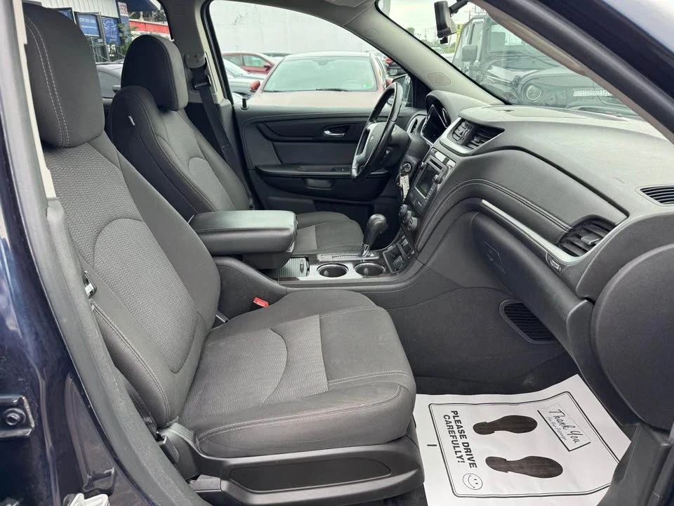 2017 Chevrolet Traverse - Image 18 of 20