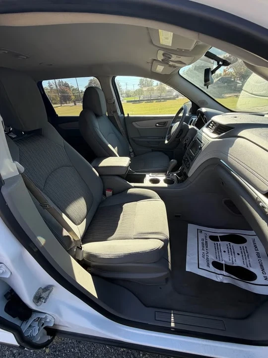 2017 Chevrolet Traverse - Image 12 of 15