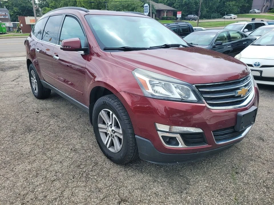 2017 Chevrolet Traverse - Image 3 of 10