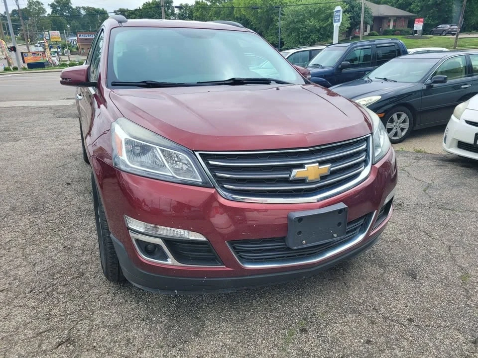 2017 Chevrolet Traverse - Image 2 of 10