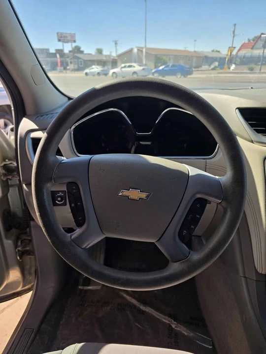 2017 Chevrolet Traverse - Image 4 of 7