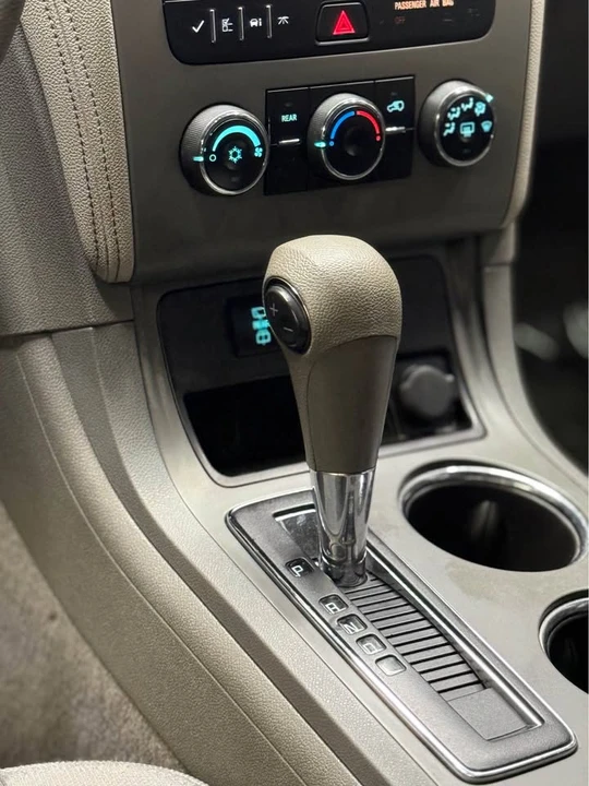 2017 Chevrolet Traverse - Image 16 of 18
